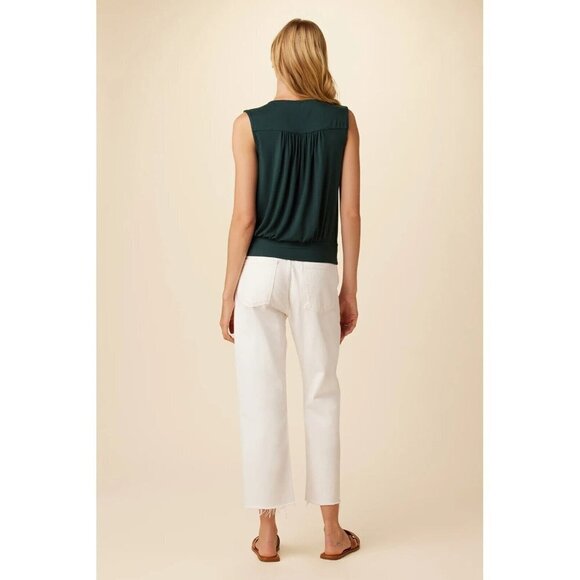 Amour Vert Simone Dream Knit V-Neck Sleeveless Wrap Top in Emerald Green… - Picture 3 of 5